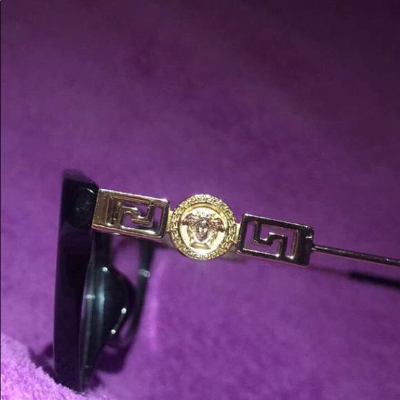 Meet your Posher, Alicia - Picture 1 of 1